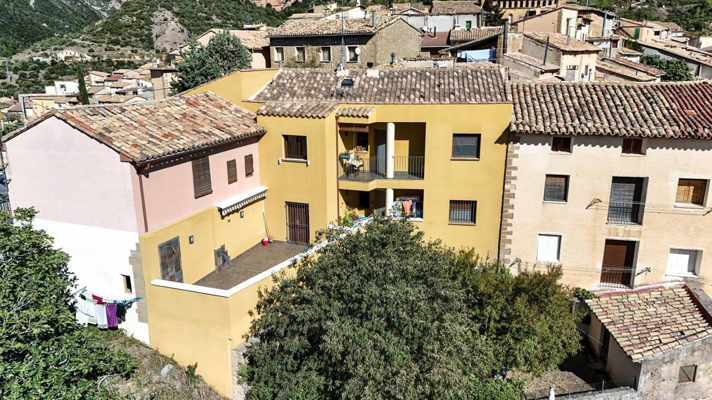 Piso de 2 habitaciones en Agüero en venta con garaje - 120.000 € (Ref: 9650109)