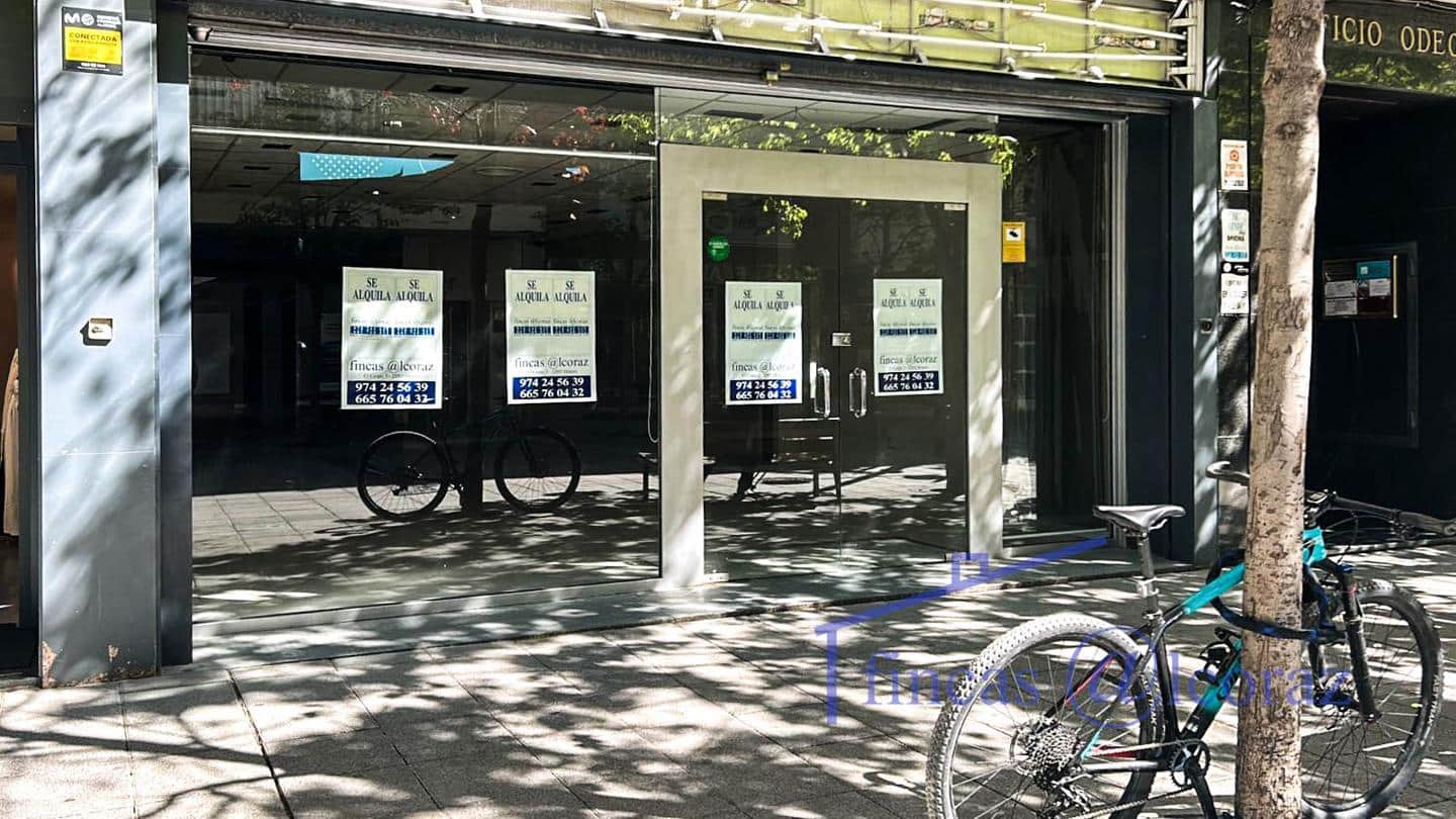 4 makuuhuone Yritys vuokrattavana paikassa Huesca kaupunki - 2 300 € (Ref: 9650110)