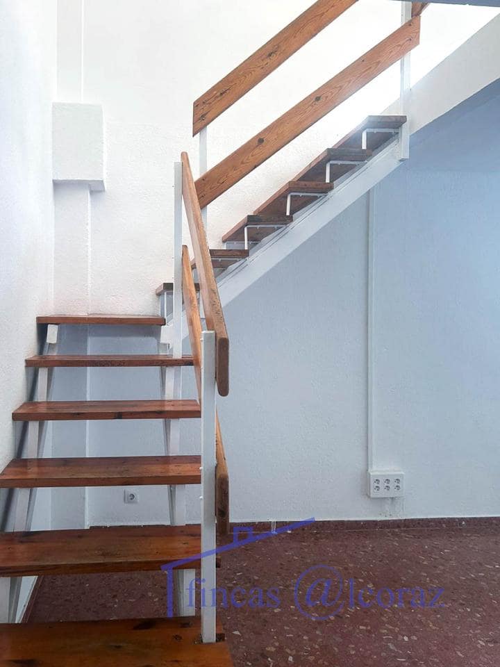 3 makuuhuone Yritys vuokrattavana paikassa Huesca kaupunki - 325 € (Ref: 9650111)