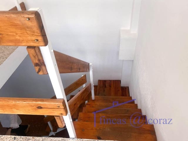 3 quarto Empresa para arrendar em Huesca cidade - 325 € (Ref: 9650111)