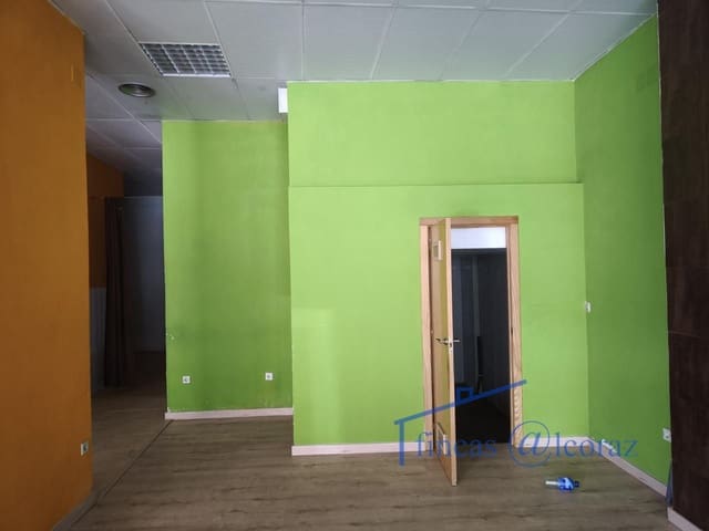 4 quarto Empresa para arrendar em Huesca cidade - 750 € (Ref: 9650112)