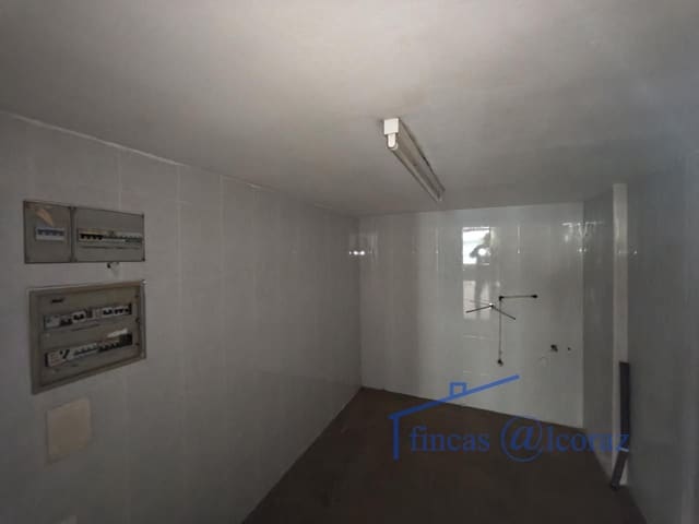 4 quarto Empresa para arrendar em Huesca cidade - 750 € (Ref: 9650112)