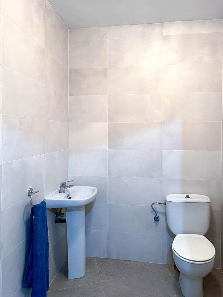 3 soveværelse Virksomhed til leje i Huesca by - € 650 (Ref: 9650114)