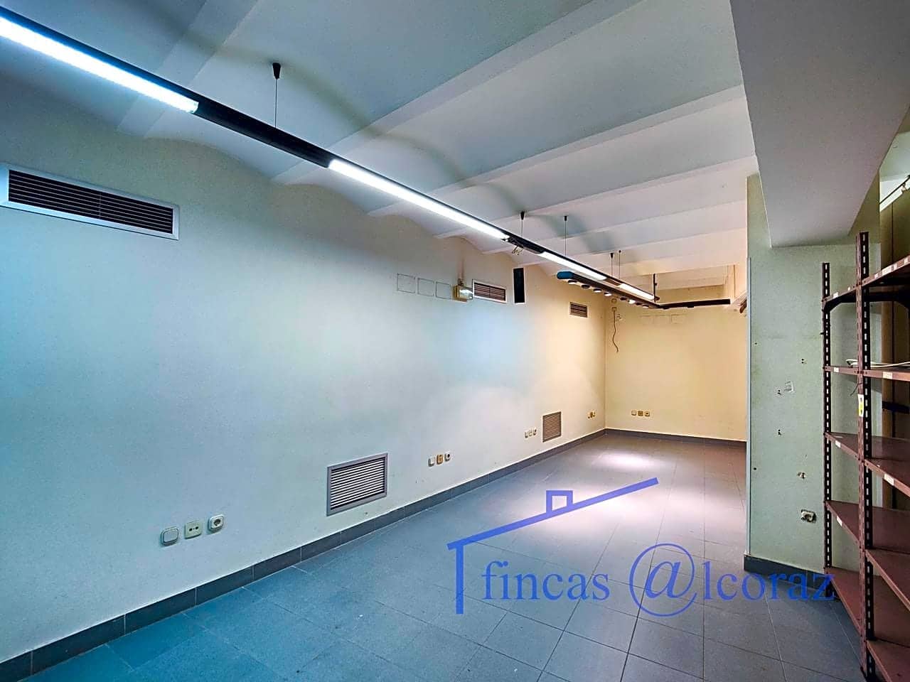 6 soverom Bedrift til leie i Huesca by - € 1 500 (Ref: 9650116)