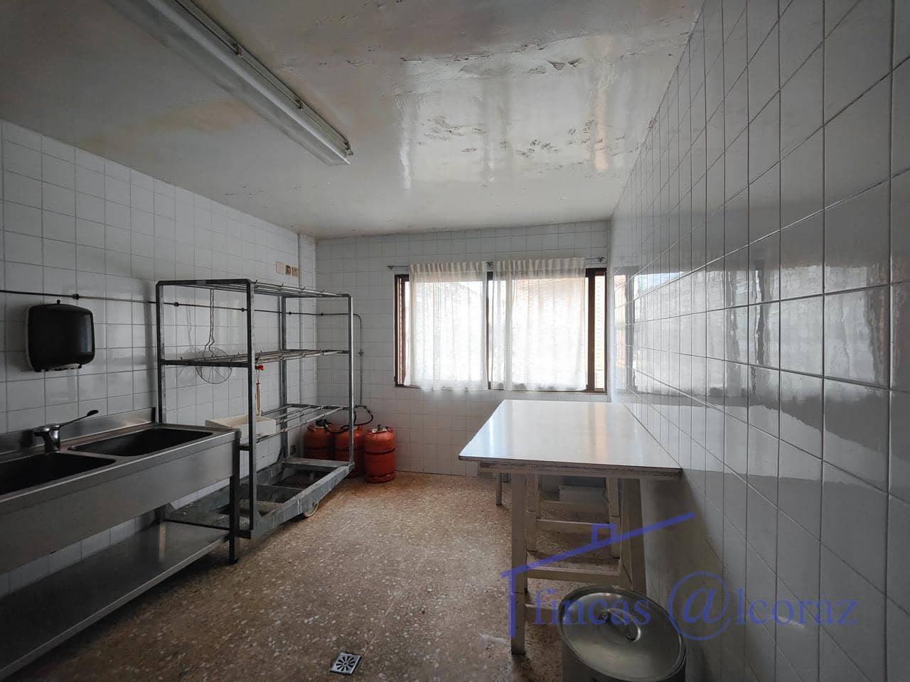 7 makuuhuone Yritys vuokrattavana paikassa Huesca kaupunki - 1 200 € (Ref: 9650117)