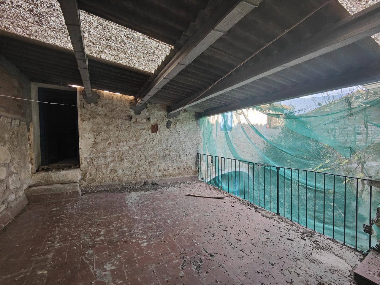 4 bedroom Finca/Country House for sale in Candasnos - € 40,000 (Ref: 9650119)