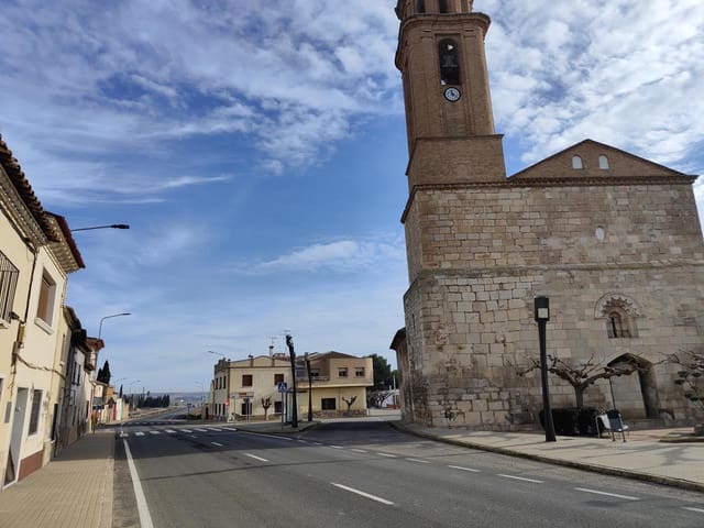 Finca/Casa Rural de 4 habitaciones en Candasnos en venta - 40.000 € (Ref: 9650119)