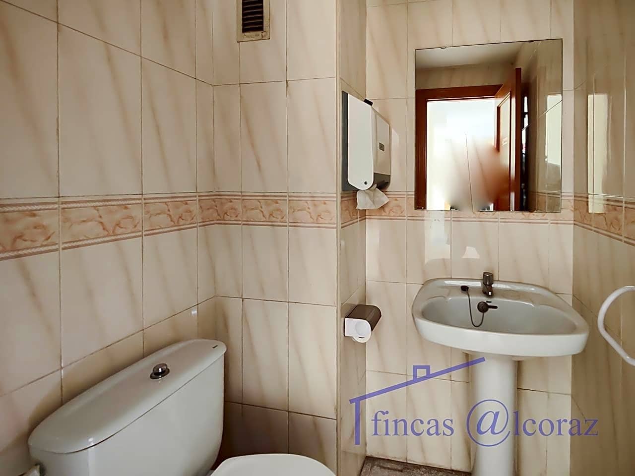 4 quarto Escritório para arrendar em Huesca cidade - 650 € (Ref: 9650121)