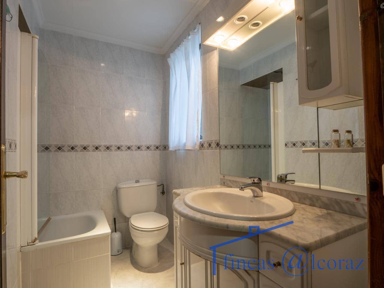 3 bedroom Flat for sale in Huesca city - € 90,000 (Ref: 9676566)