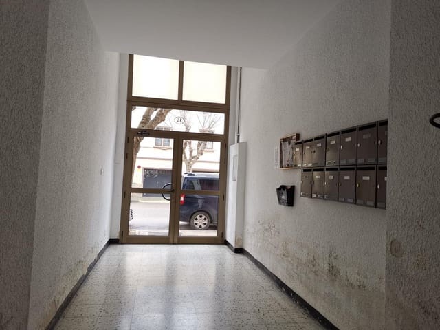 3 bedroom Flat for sale in Huesca city - € 90,000 (Ref: 9676566)