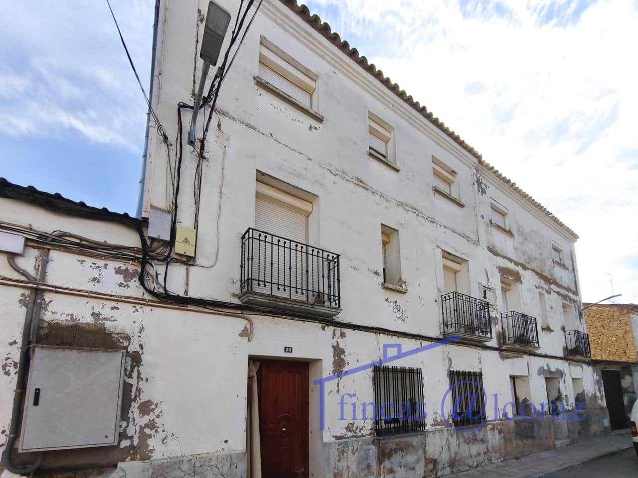 6 bedroom Finca/Country House for sale in Robres - € 125,000 (Ref: 9697820)