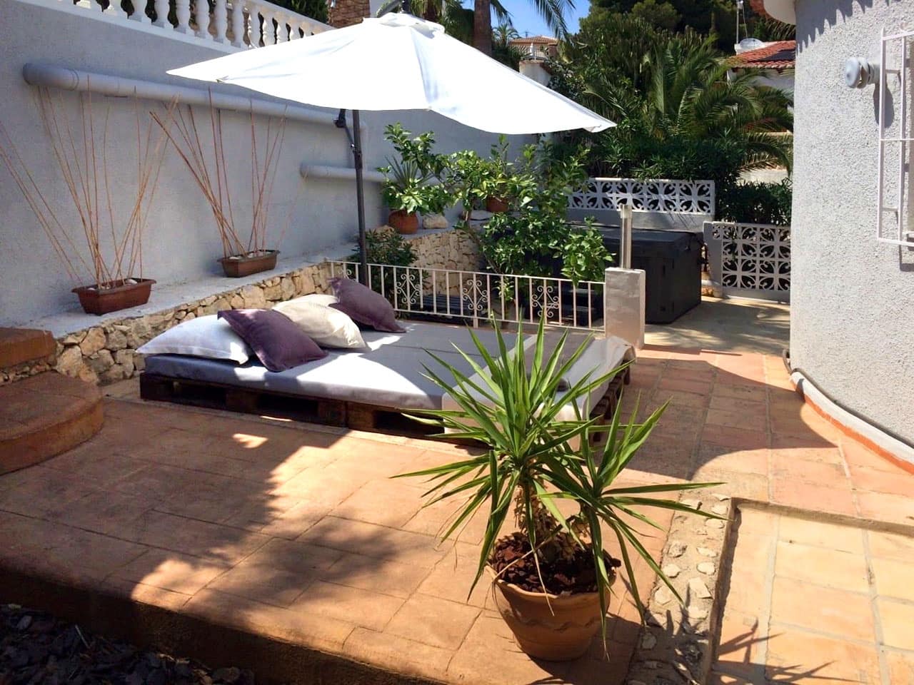 3 soveværelse Villa til salg i Benissa med swimmingpool garage - € 707.000 (Ref: 10093968)