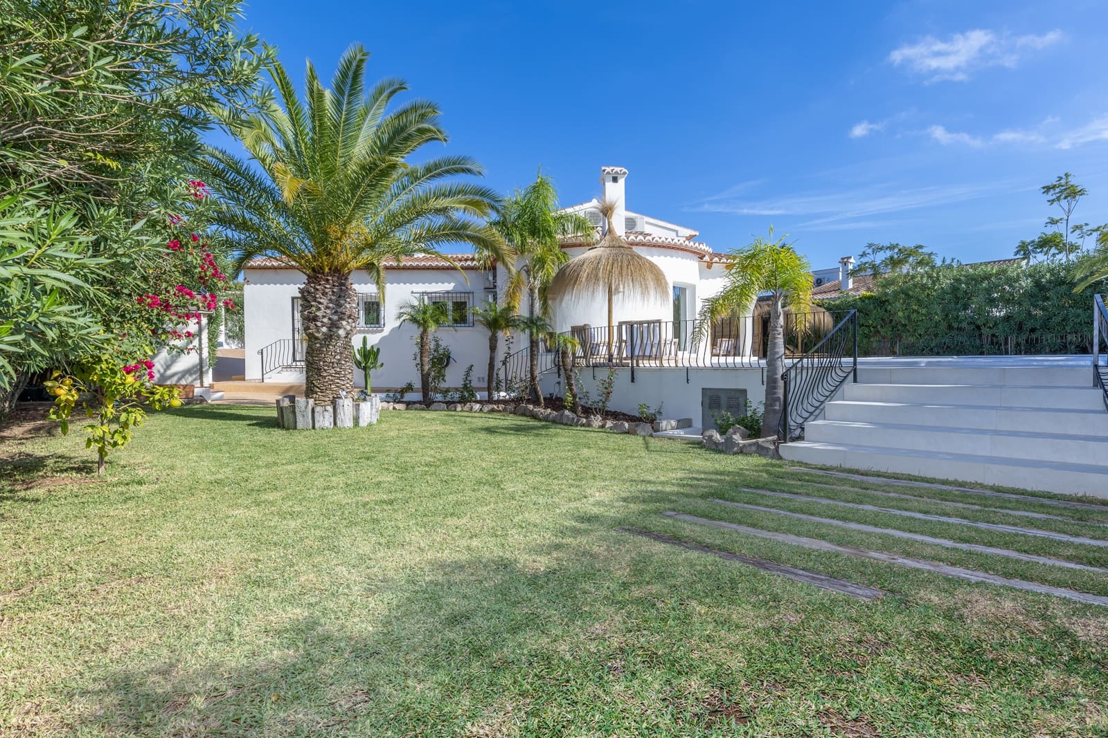 3 slaapkamer Villa te koop in Javea / Xabia met zwembad garage - € 1.550.000 (Ref: 10186206)