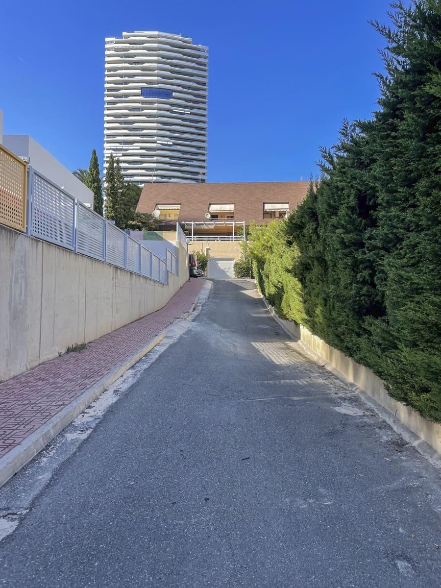 4 bedroom Terraced Villa for sale in Benidorm - € 650,000 (Ref: 8581740)