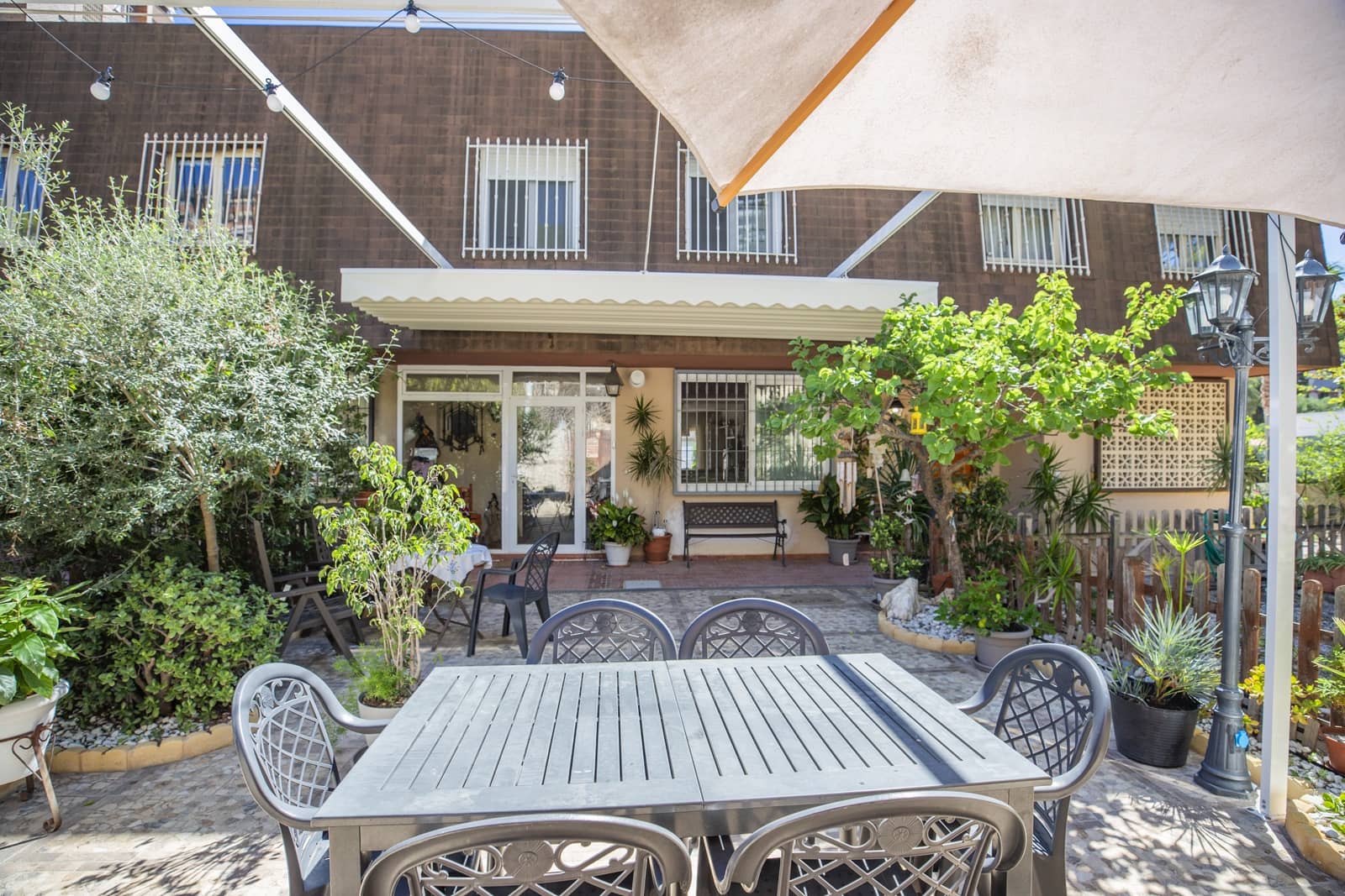 4 bedroom Terraced Villa for sale in Benidorm - € 650,000 (Ref: 8581740)