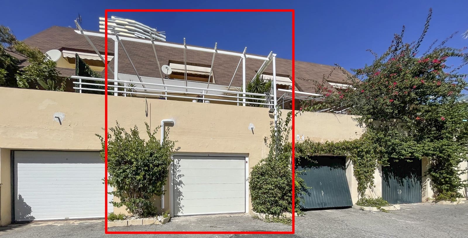 4 bedroom Terraced Villa for sale in Benidorm - € 650,000 (Ref: 8581740)