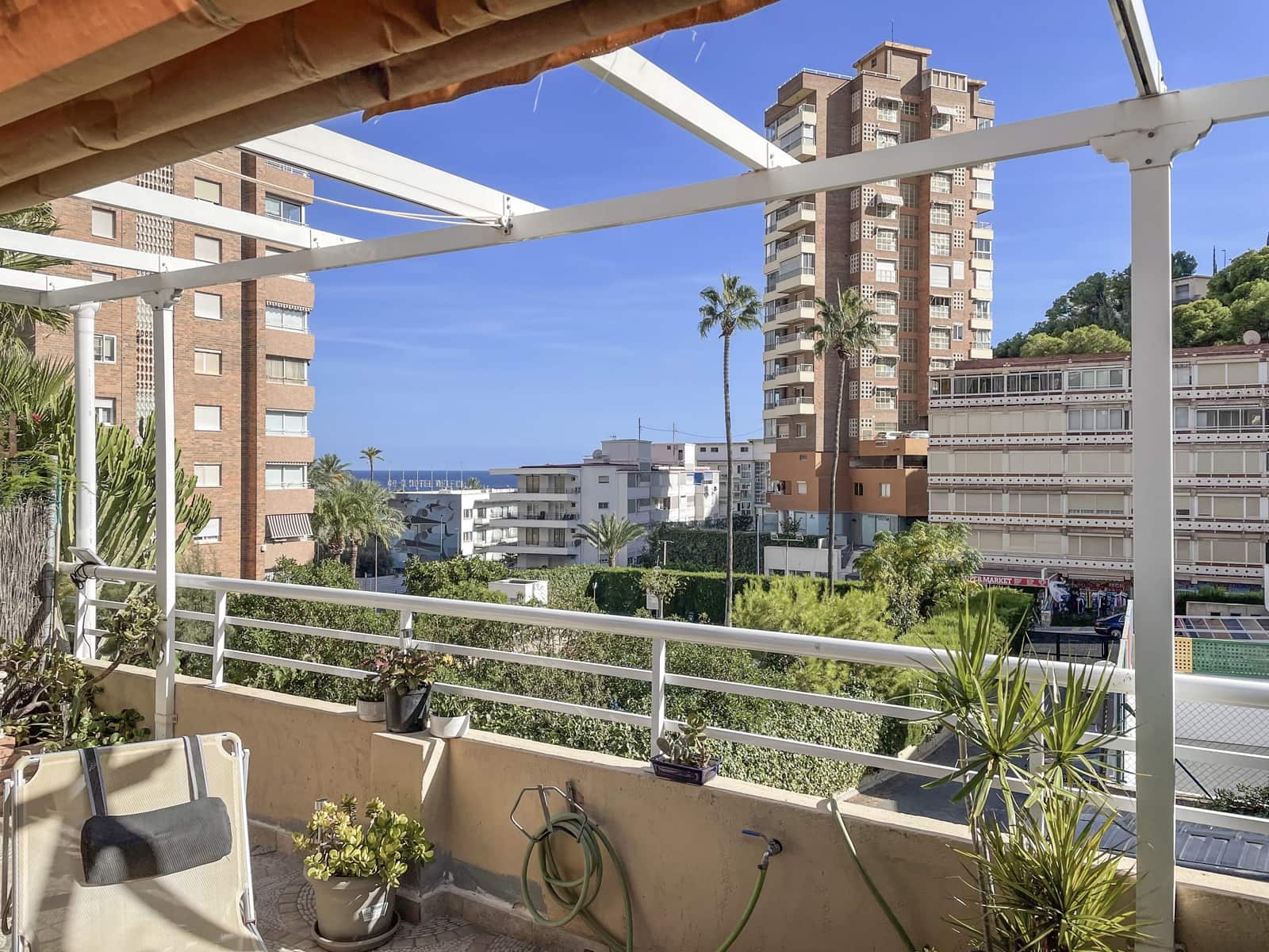4 bedroom Terraced Villa for sale in Benidorm - € 650,000 (Ref: 8581740)