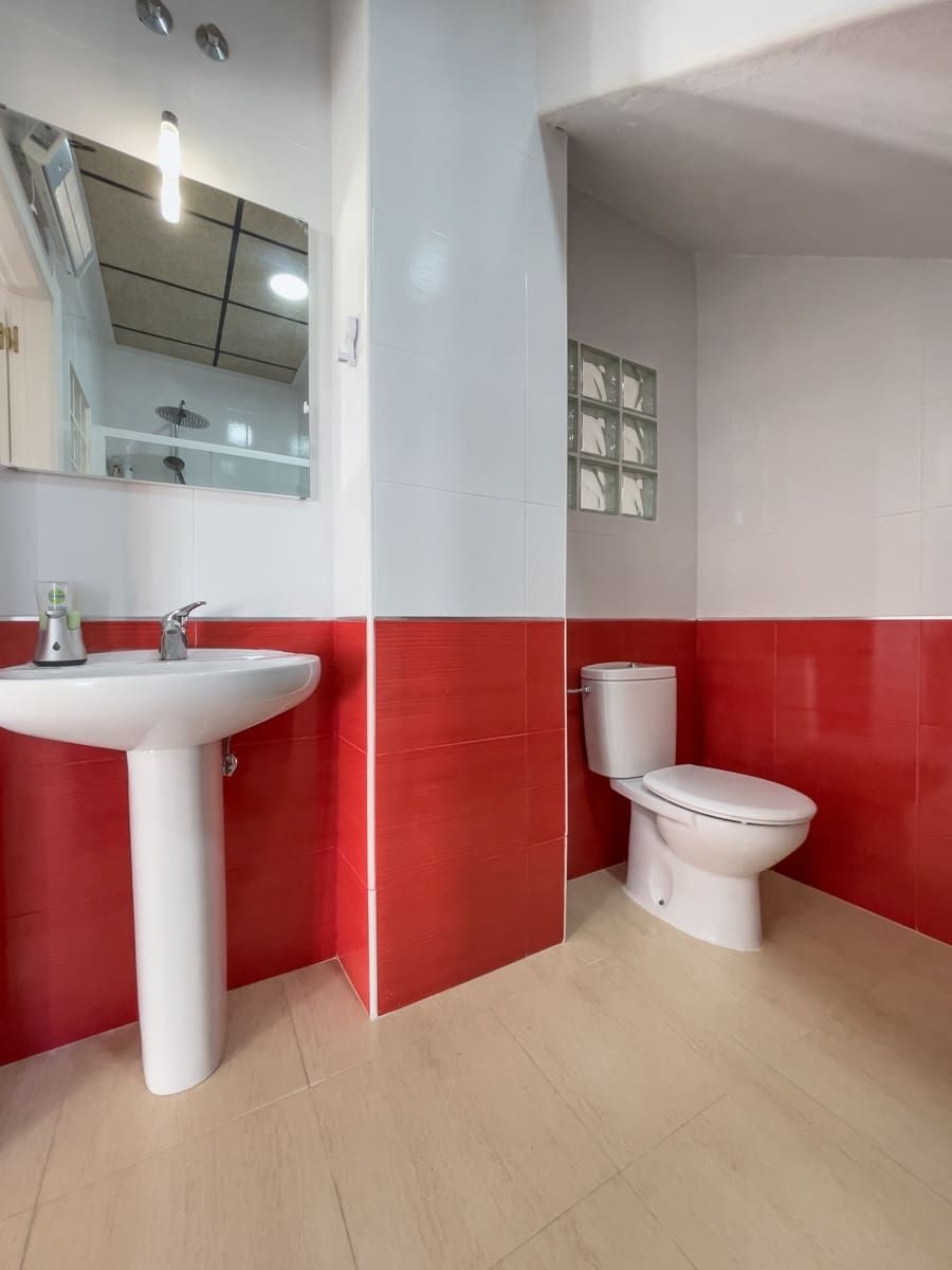 5 slaapkamer Halfvrijstaande villa te koop in Benijofar met garage - € 349.000 (Ref: 9473529)