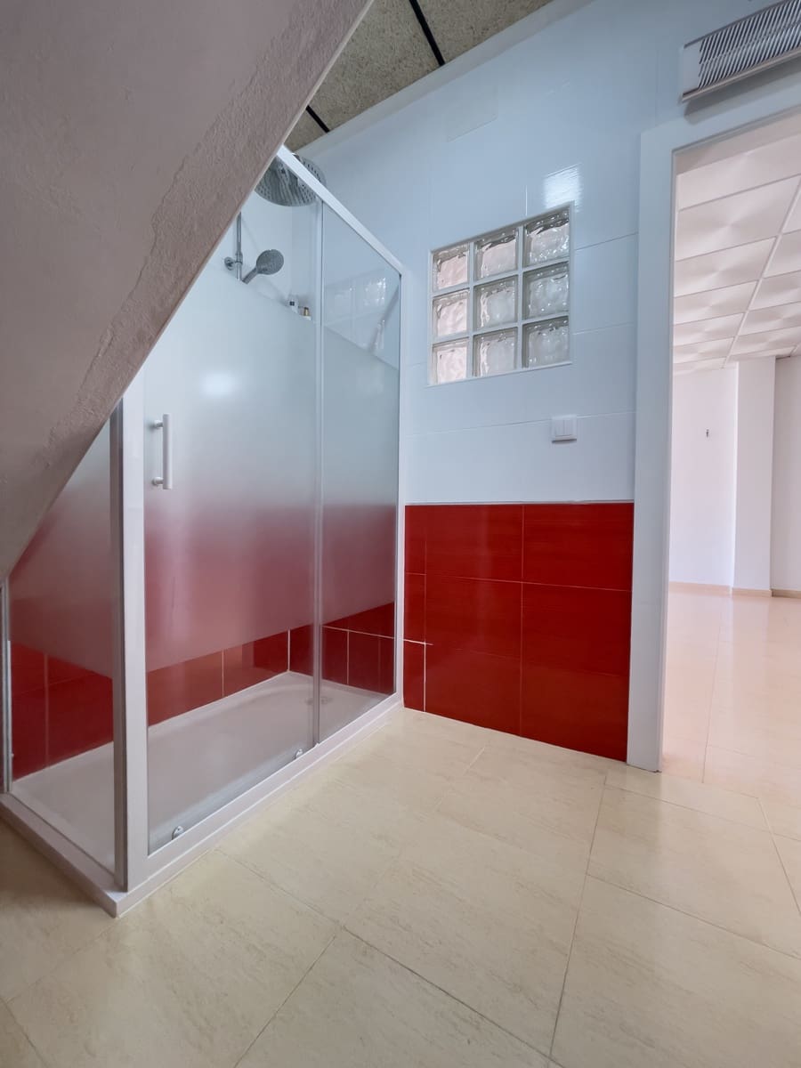 5 slaapkamer Halfvrijstaande villa te koop in Benijofar met garage - € 349.000 (Ref: 9473529)