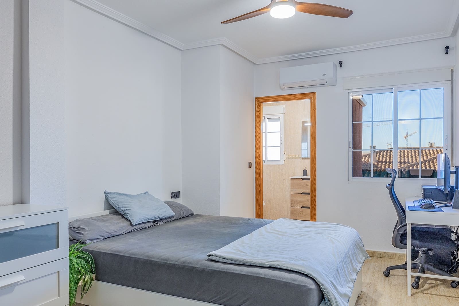 5 slaapkamer Halfvrijstaande villa te koop in Benijofar met garage - € 349.000 (Ref: 9473529)