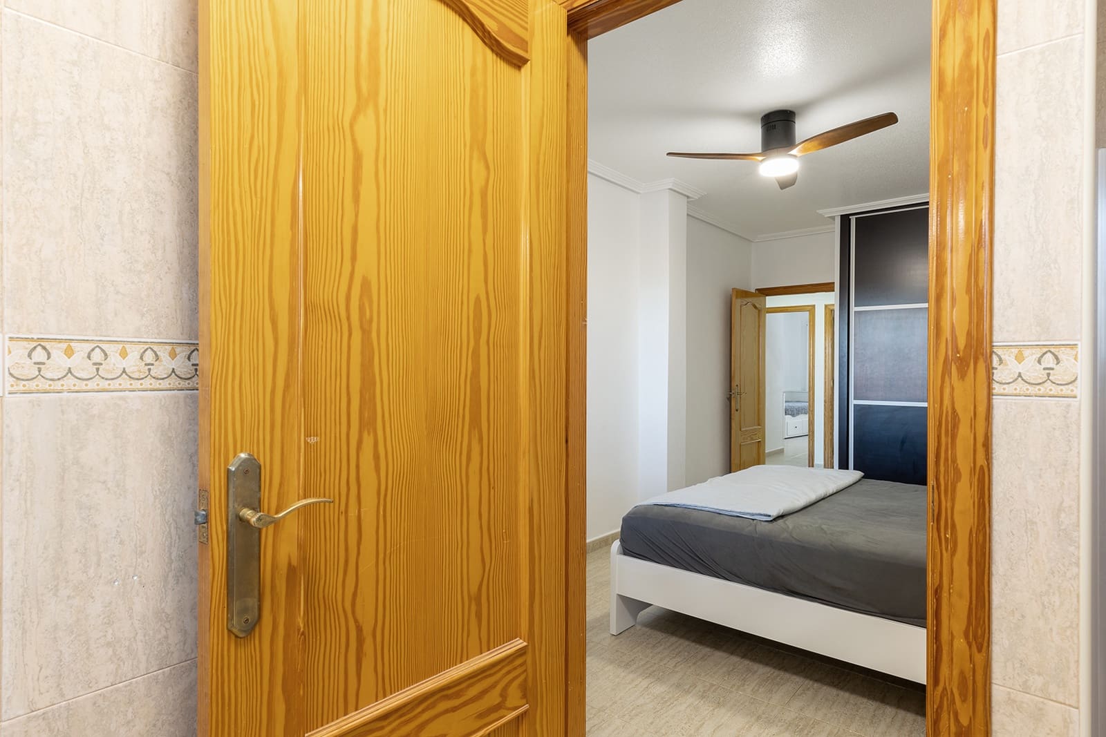 5 slaapkamer Halfvrijstaande villa te koop in Benijofar met garage - € 349.000 (Ref: 9473529)