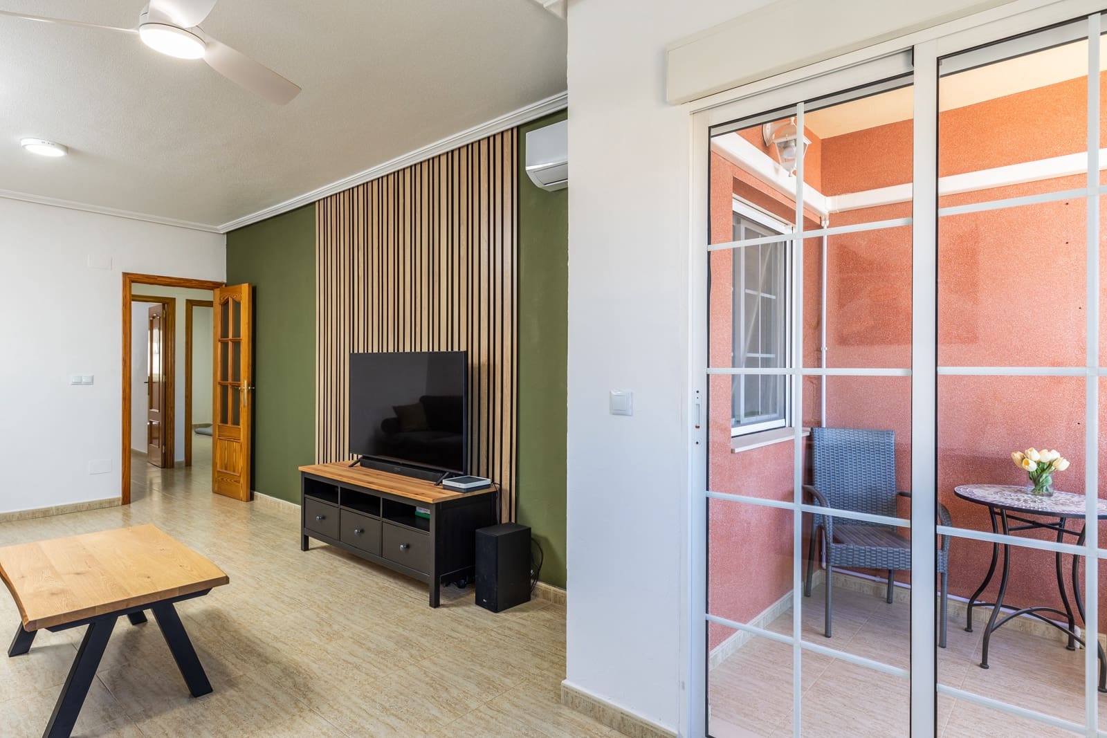 5 slaapkamer Halfvrijstaande villa te koop in Benijofar met garage - € 349.000 (Ref: 9473529)