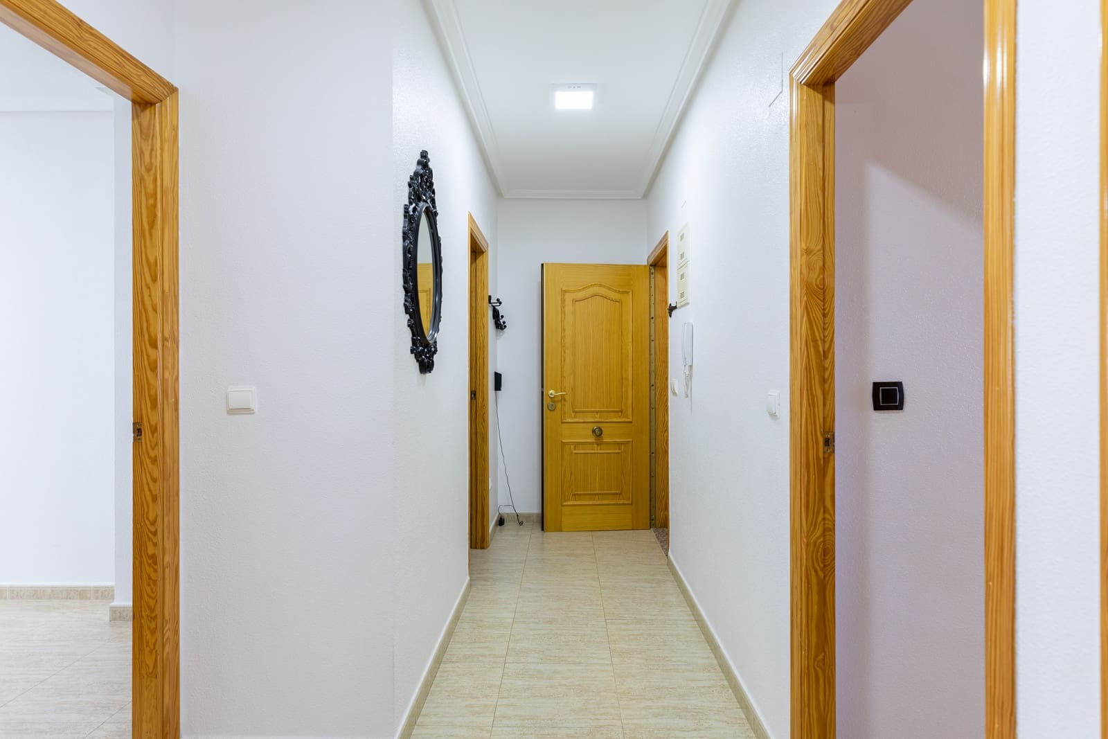 5 slaapkamer Halfvrijstaande villa te koop in Benijofar met garage - € 349.000 (Ref: 9473529)