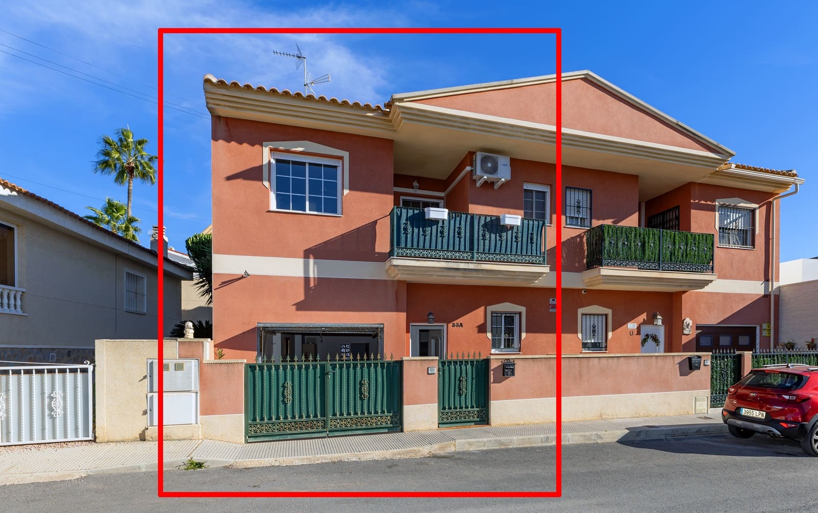 5 slaapkamer Halfvrijstaande villa te koop in Benijofar met garage - € 349.000 (Ref: 9473529)