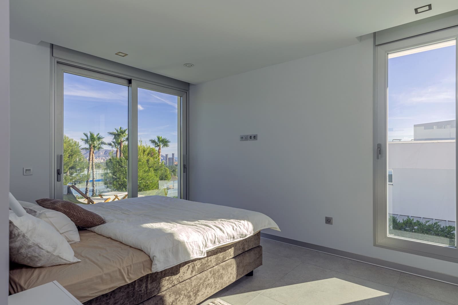 3 bedroom Villa for sale in Finestrat with pool garage - € 940,000 (Ref: 9489949)