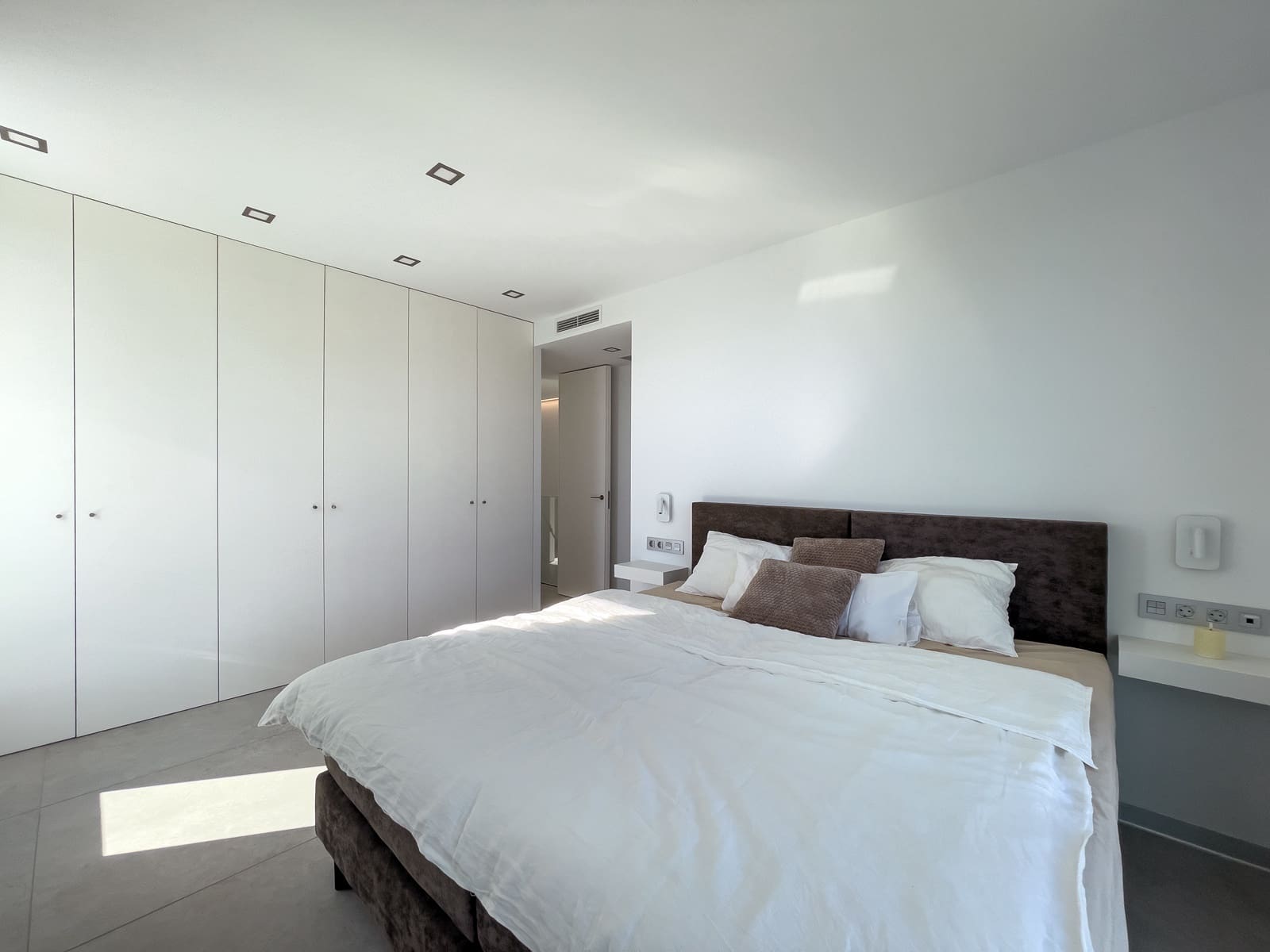 3 bedroom Villa for sale in Finestrat with pool garage - € 940,000 (Ref: 9489949)