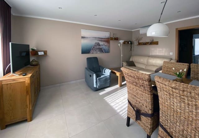 2 soveværelse Lejlighed til salg i Benidorm med swimmingpool - € 274.000 (Ref: 9500928)