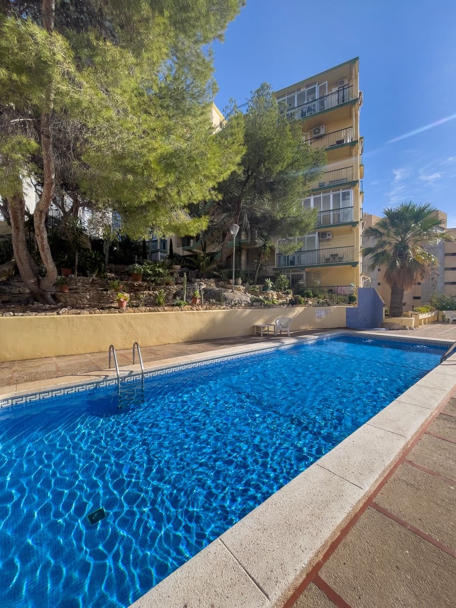 2 sovrum Lägenhet till salu i Benidorm med pool - 274 000 € (Ref: 9500928)