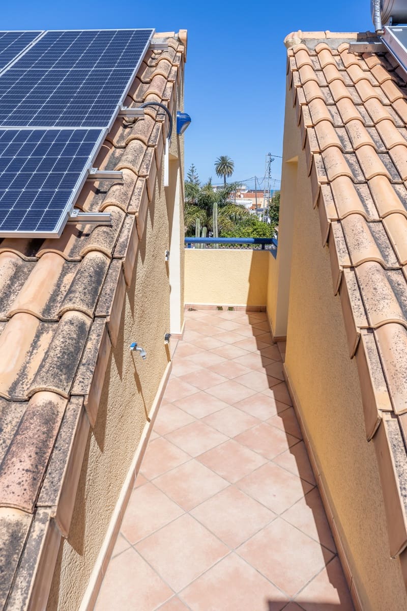 3 bedroom Villa for sale in Els Poblets with pool - € 848,000 (Ref: 9816798)
