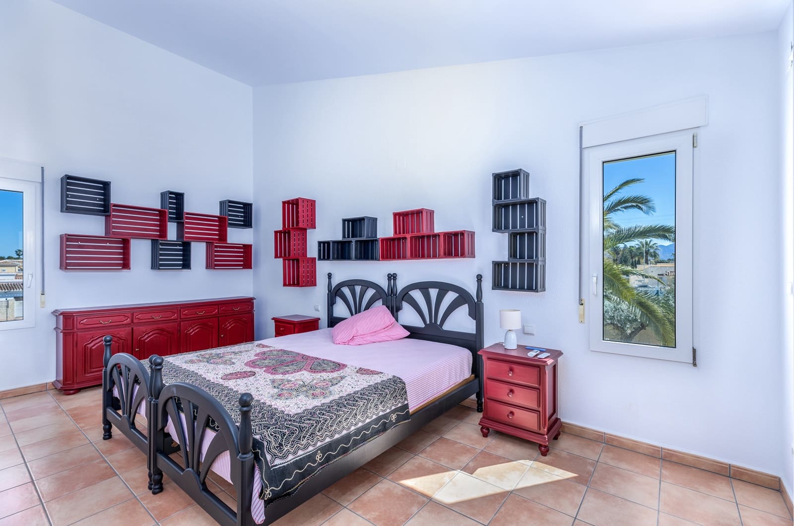 3 bedroom Villa for sale in Els Poblets with pool - € 848,000 (Ref: 9816798)