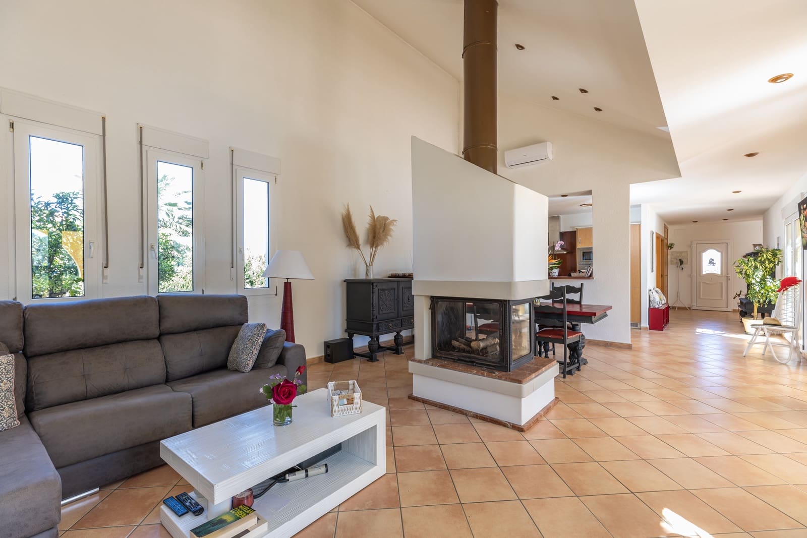 3 bedroom Villa for sale in Els Poblets with pool - € 848,000 (Ref: 9816798)