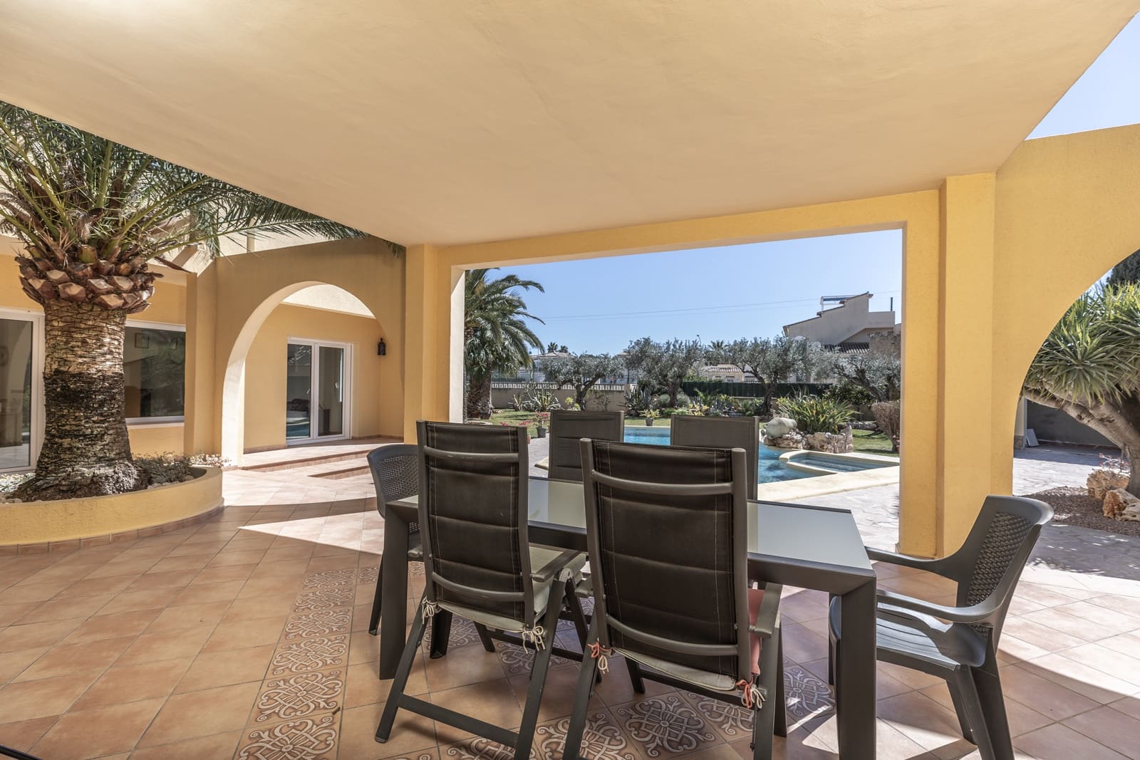 3 bedroom Villa for sale in Els Poblets with pool - € 848,000 (Ref: 9816798)