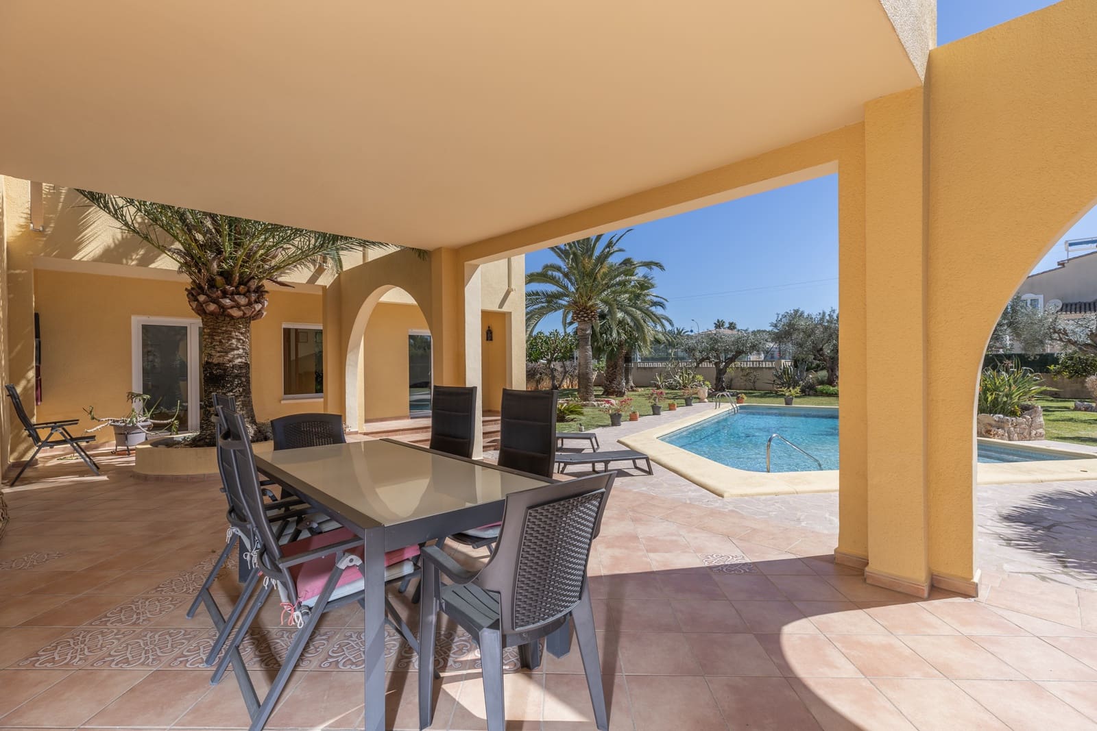 3 bedroom Villa for sale in Els Poblets with pool - € 848,000 (Ref: 9816798)