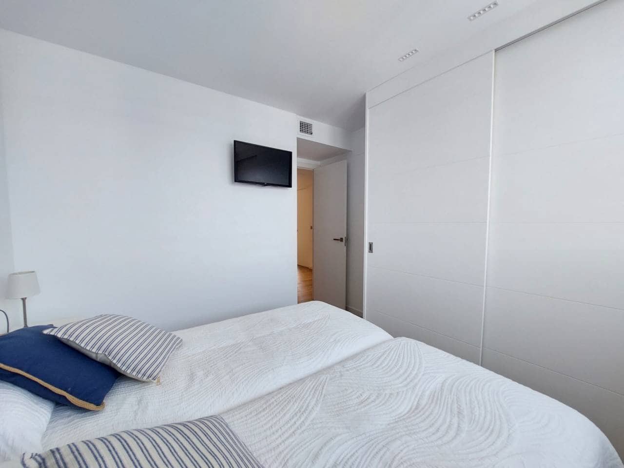 3 camera da letto Attico da affittare in Alicante citta con piscina garage - 3.500 € (Rif: 10008169)