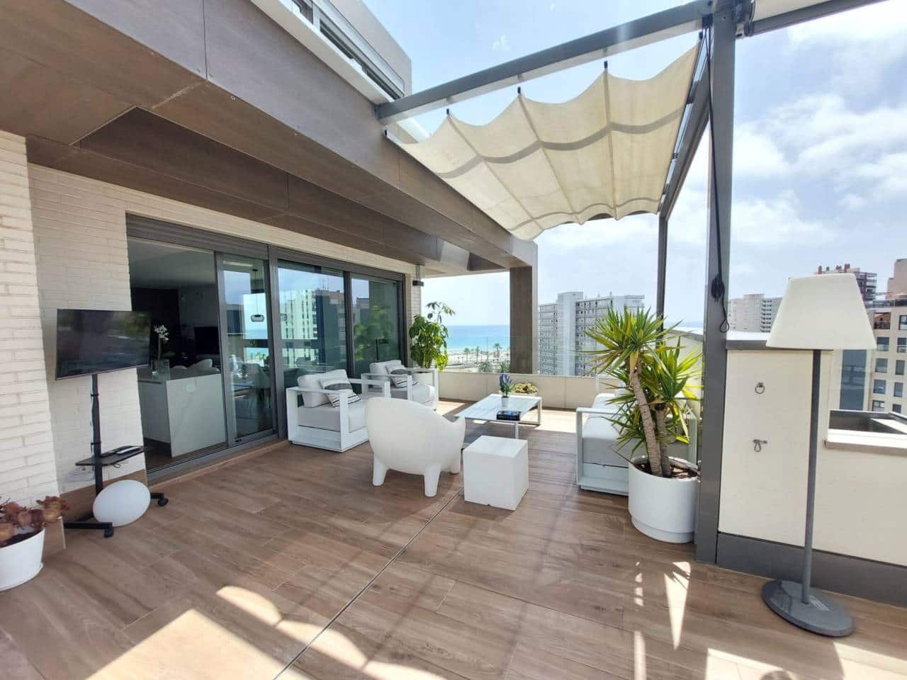 3 camera da letto Attico da affittare in Alicante citta con piscina garage - 3.500 € (Rif: 10008169)