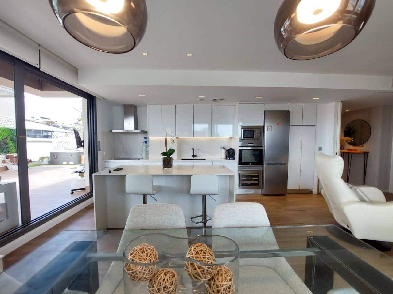 3 camera da letto Attico da affittare in Alicante citta con piscina garage - 3.500 € (Rif: 10008169)