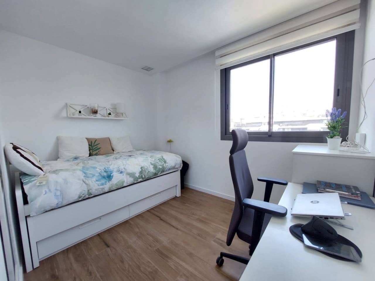 3 camera da letto Attico da affittare in Alicante citta con piscina garage - 3.500 € (Rif: 10008169)