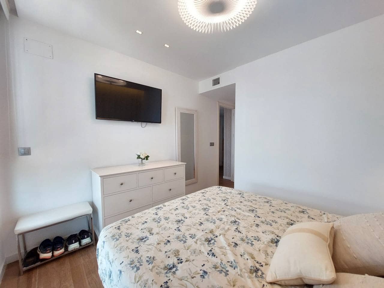 3 camera da letto Attico da affittare in Alicante citta con piscina garage - 3.500 € (Rif: 10008169)