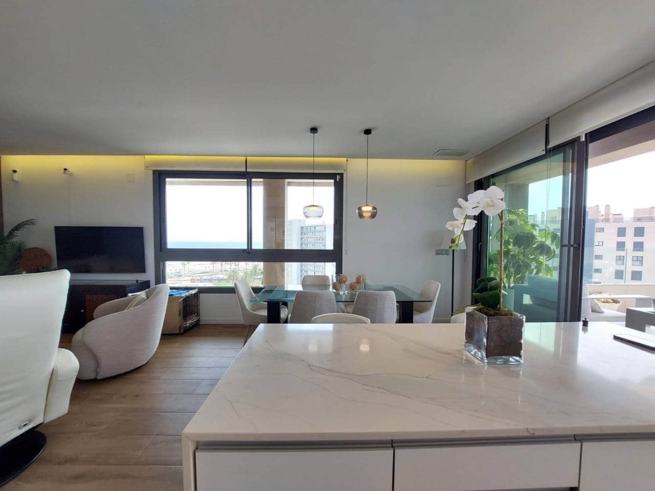 3 soverom Penthouse til leie i Alicante by med svømmebasseng garasje - € 3 500 (Ref: 10012732)