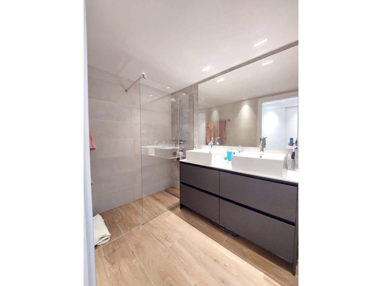 3 soverom Penthouse til leie i Alicante by med svømmebasseng garasje - € 3 500 (Ref: 10012732)