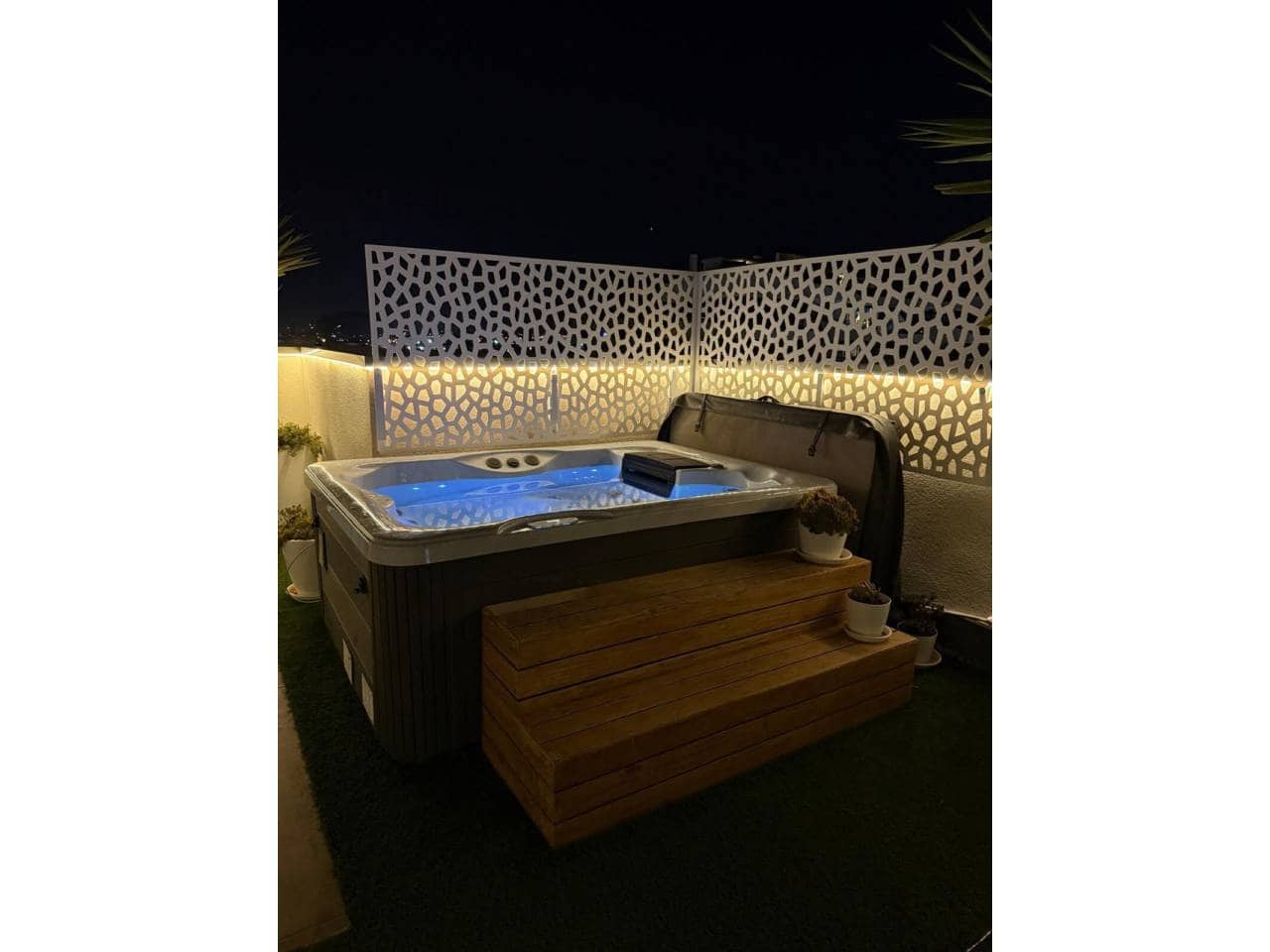 3 soverom Penthouse til leie i Alicante by med svømmebasseng garasje - € 3 500 (Ref: 10012732)