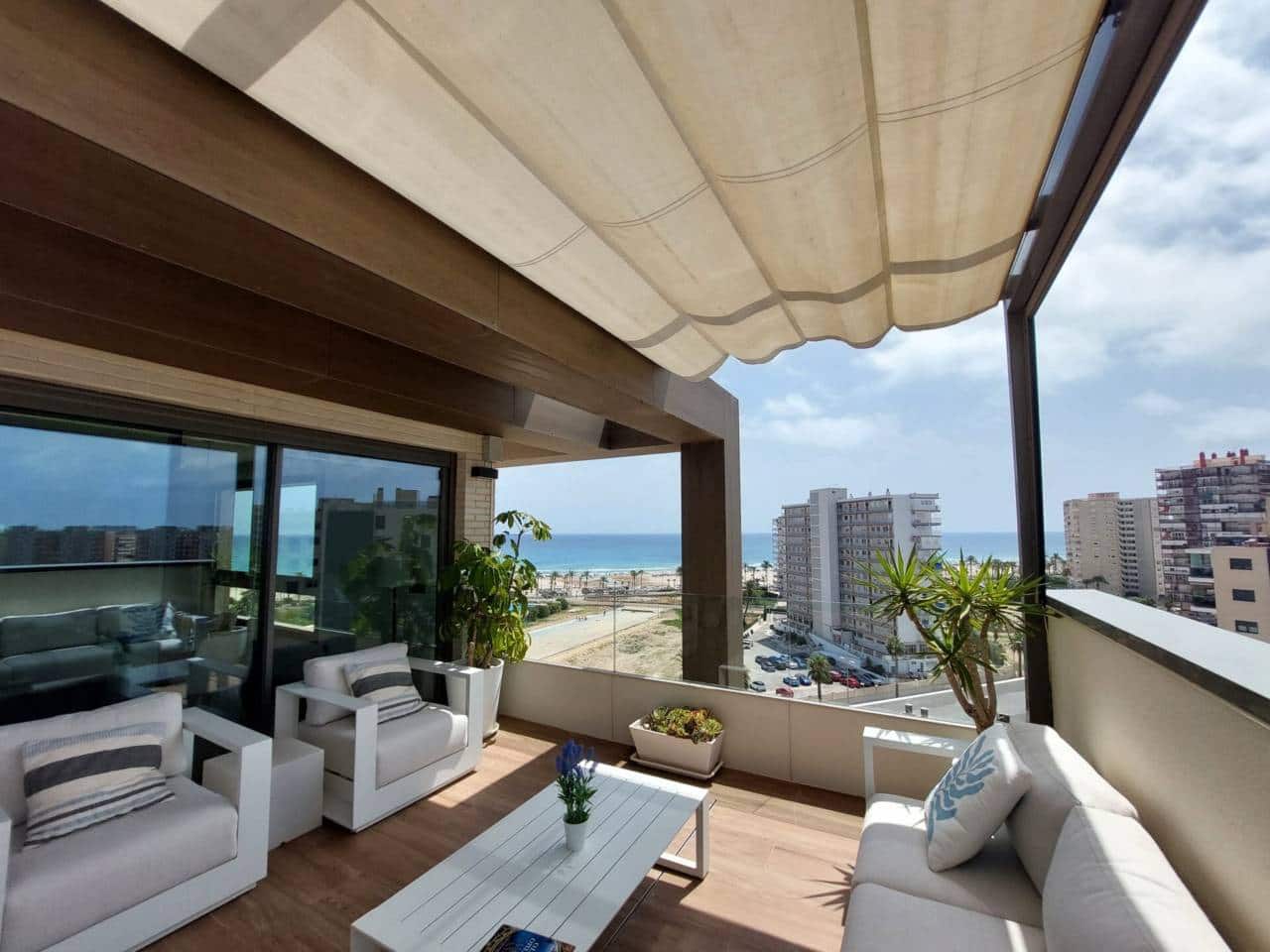 3 soverom Penthouse til leie i Alicante by med svømmebasseng garasje - € 3 500 (Ref: 10012732)