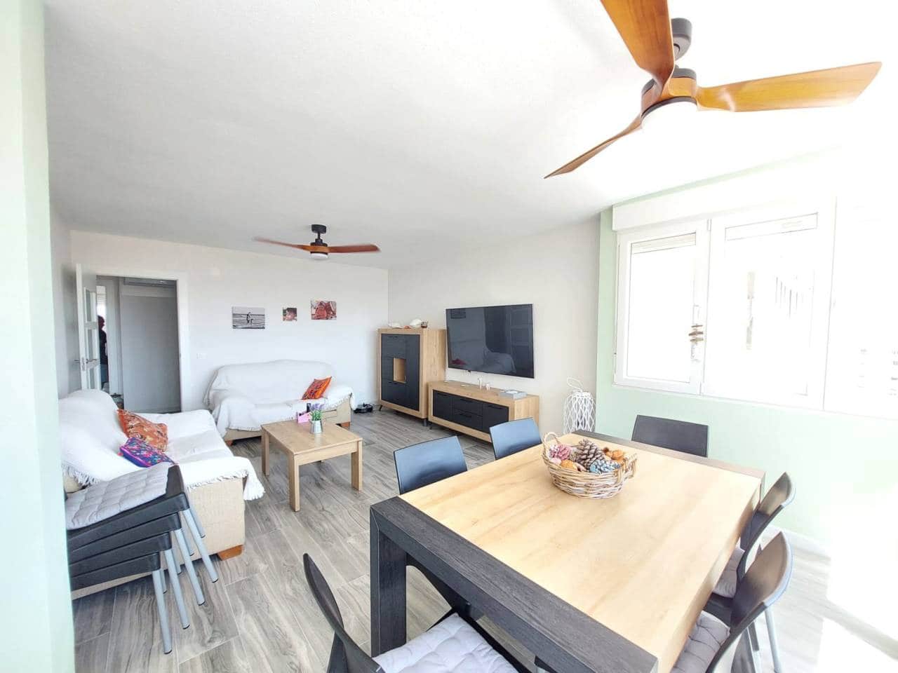 2 sovrum Lägenhet att hyra i El Campello med pool garage - 1 100 € (Ref: 10016970)