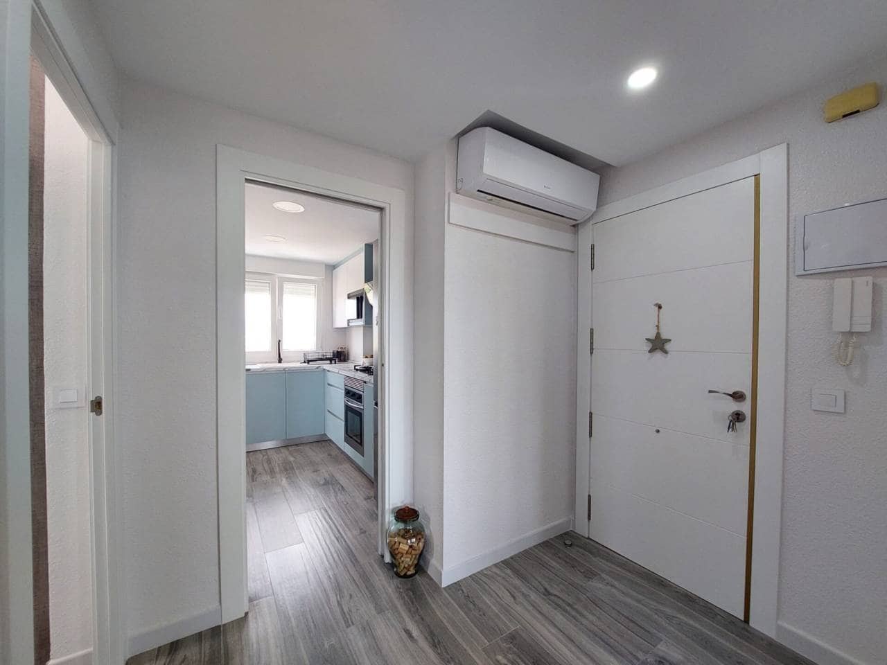 2 sovrum Lägenhet att hyra i El Campello med pool garage - 1 100 € (Ref: 10016970)