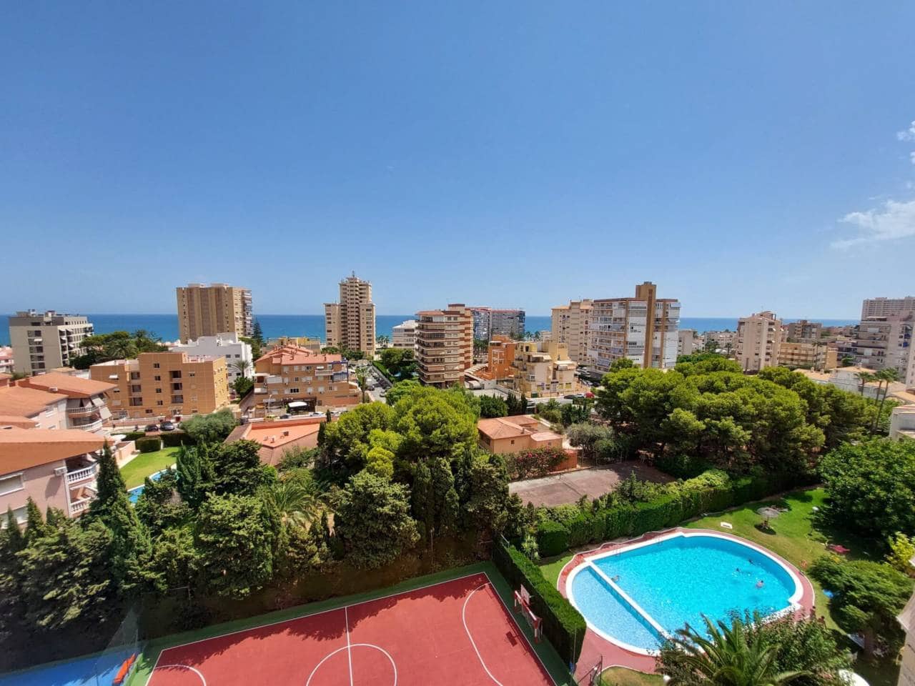 2 sovrum Lägenhet att hyra i El Campello med pool garage - 1 100 € (Ref: 10016970)