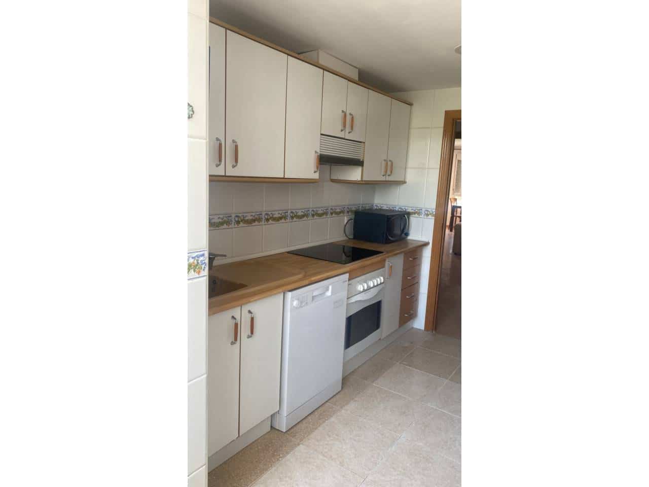 Appartement de 3 chambres à louer à Alicante ville avec piscine garage - 1 500 € (Ref: 10029906)